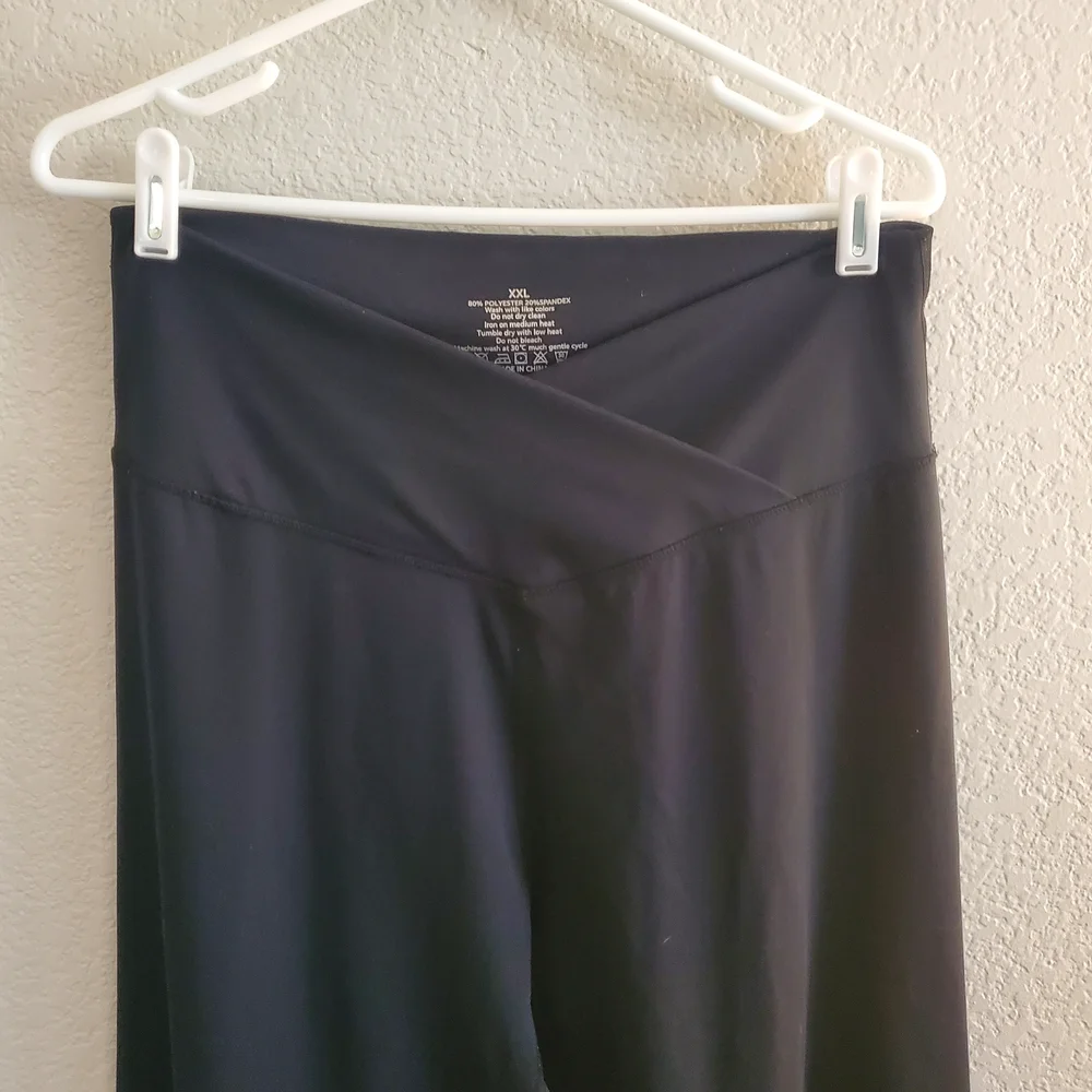 Women's Black Leggings - Picture 6 of 12